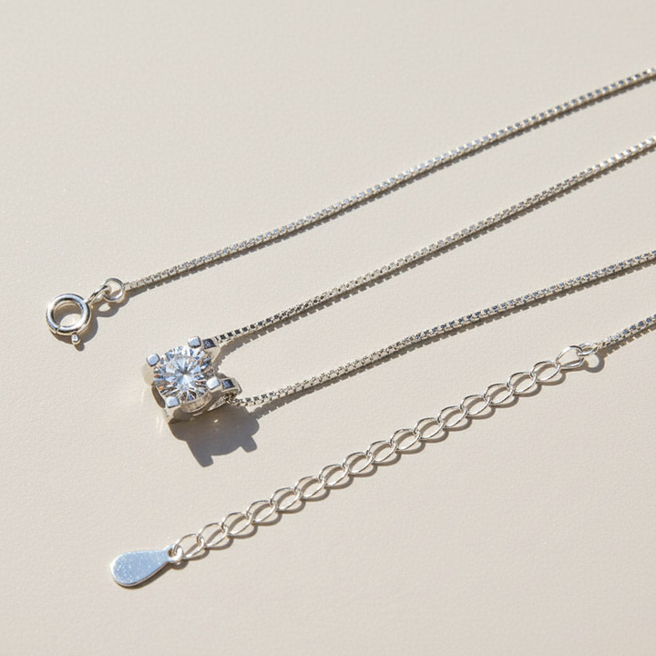 Lab-Grown Diamond Solitaire Necklace 1ct / 2ct